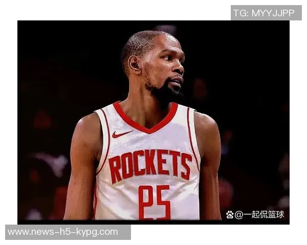 杜兰特坦言进攻表现不佳但坚信球队正在不断提升实力 杜兰特坦言进攻表现不佳但坚信球队正在不断提升实力