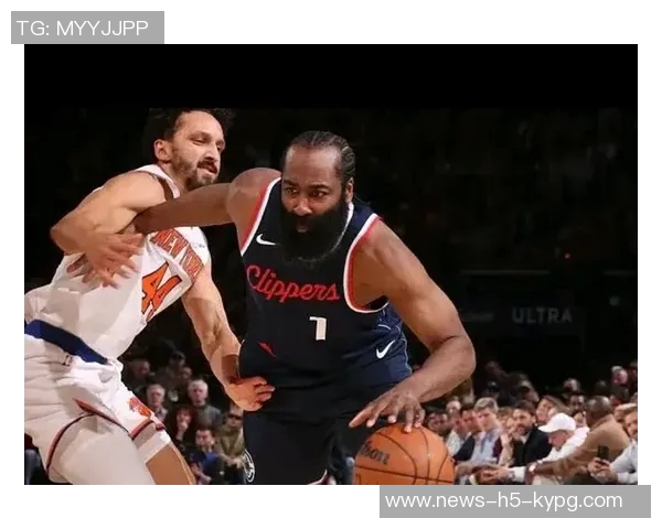 哈登带伤出战引争议卢指导强调尊重球员的比赛意愿 哈登带伤出战引争议卢指导强调尊重球员的比赛意愿